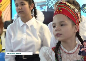 Счастливое детство — светлое будущее