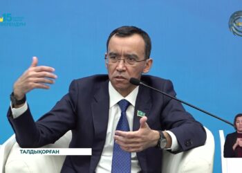 Талдықорғандағы маңызды жиын: Сенат Төрағасы Конституциялық реформаны талқылады